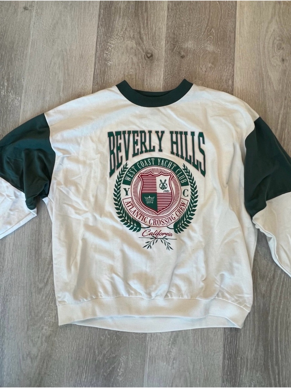 Beverly Hills University emblem Crewneck Sweatshirt - White & Dark Green - Picture 3 of 5